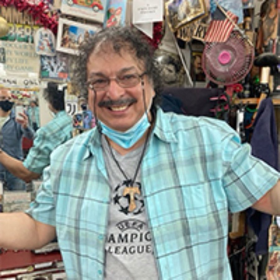 Portrait of barber Alberto in the shop