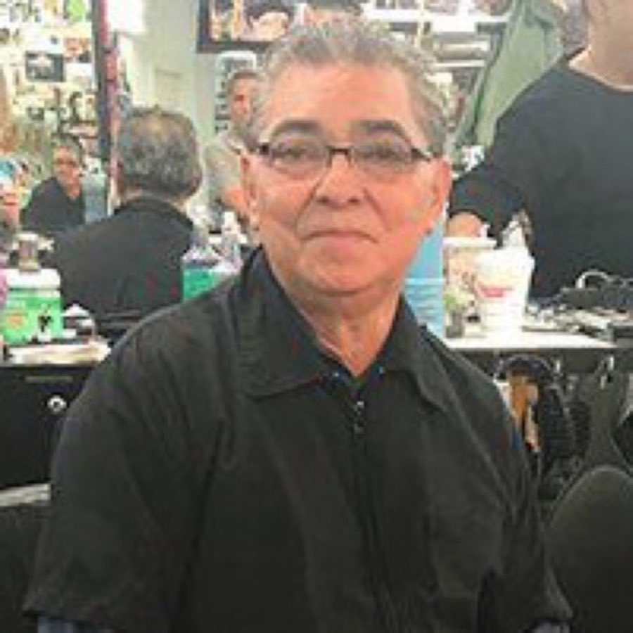 Portrait of barber Benny in the shop